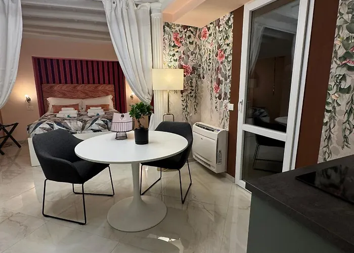 Pantheon Apartment, Vicino A Fontana Di Trevi Rzym